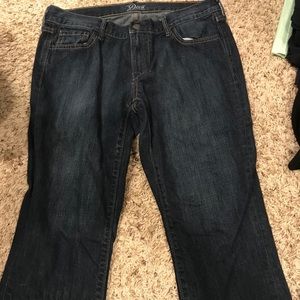 Old Navy denim Diva mid-length pants size 10